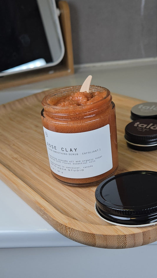 Skin scrub gentle - ESSENCE BEAUTY BOX