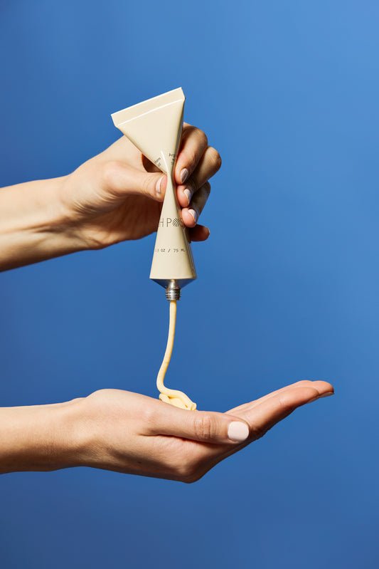 HAND LUXE CREAM - Sea Buckthorn - ESSENCE BEAUTY BOX