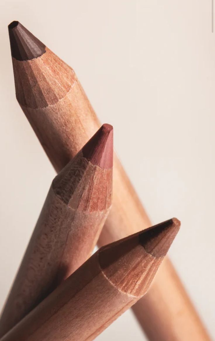 Essence Beauty Box - Natural Beauty Monthly Subscrition. - ESSENCE BEAUTY BOX